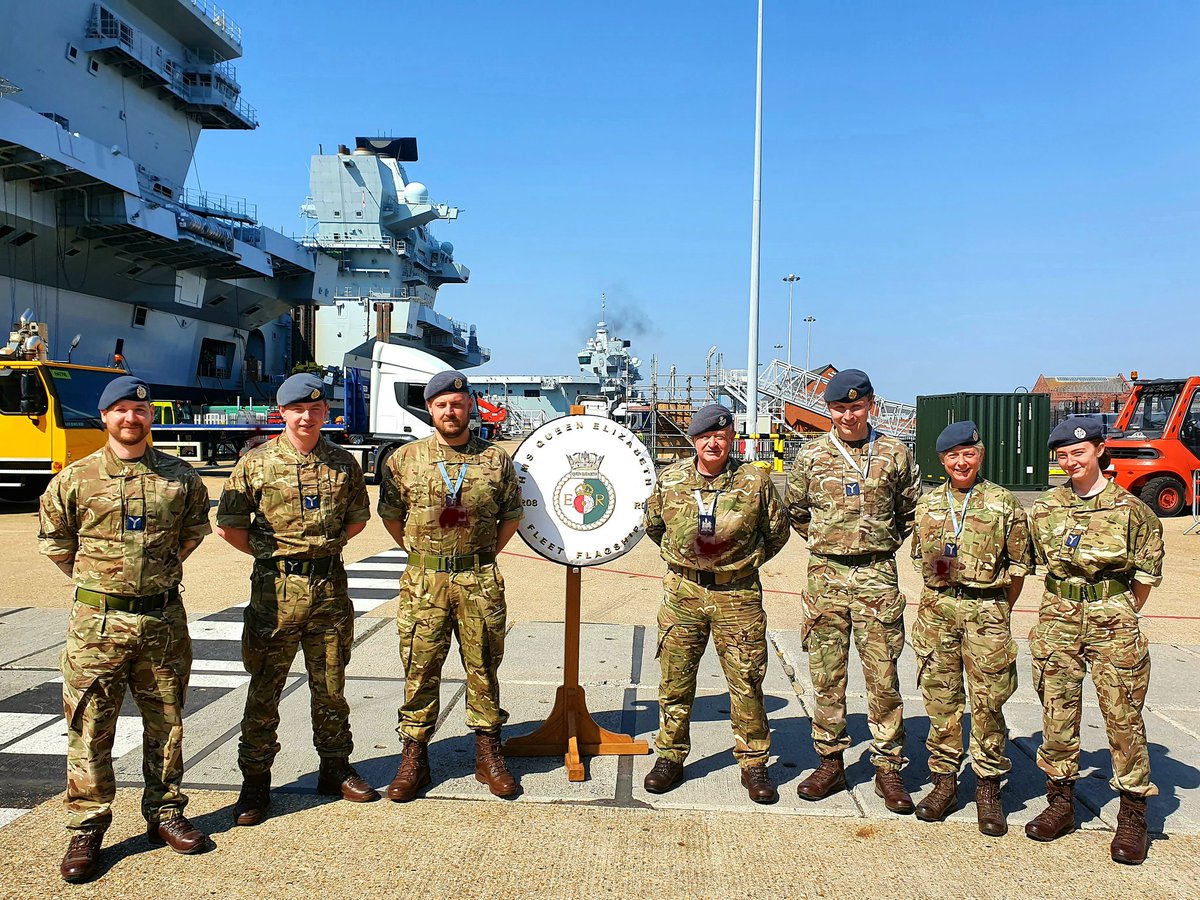 Yesterday I was honoured to visit @HMSQNLZ and see #RAFChefs & #RAFAirGroundStewards who will be supporting #CSG21 (Carrier Strike Group) embarking on RN Carrier Capability #wholeforce