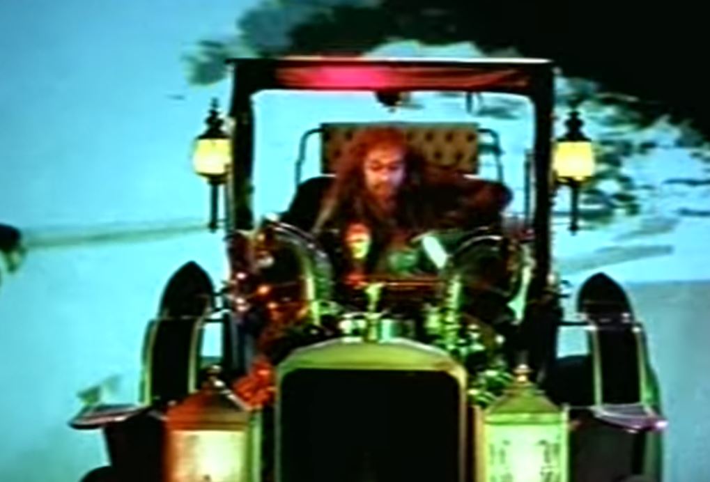 To recap: Munster Koach is the original Model T-based car that the 1998 Dragula is based off of. But the name "Dragula" comes from the Drag-U-La dragster built by Grandpa Munster in Hot Rod Herman. (20/21)