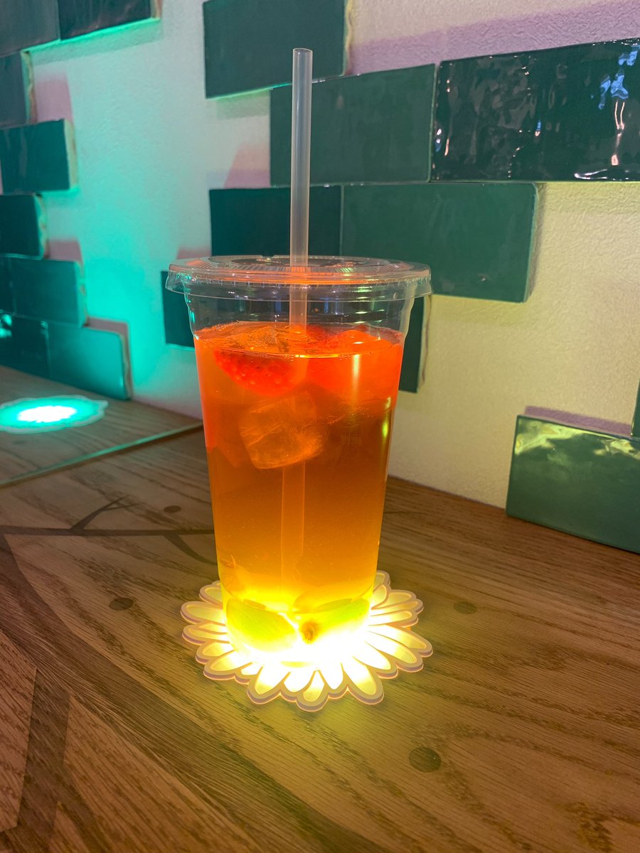MD_NEXT_'s tweet photo. 弊社のお客様が中崎町にカフェを出店しました！！
【紅茶美人　Tea Beauty 】
素敵な名前の通り紅茶ⅹ美容がコンセプトでとても爽やかなカフェです✨
インテリアなどもすごくオシャレなので是非皆さんお立ち寄りください🌺

【紅茶美人】さん👇👇
https://t.co/17SUvvp0OW https://t.co/trgL22wudp