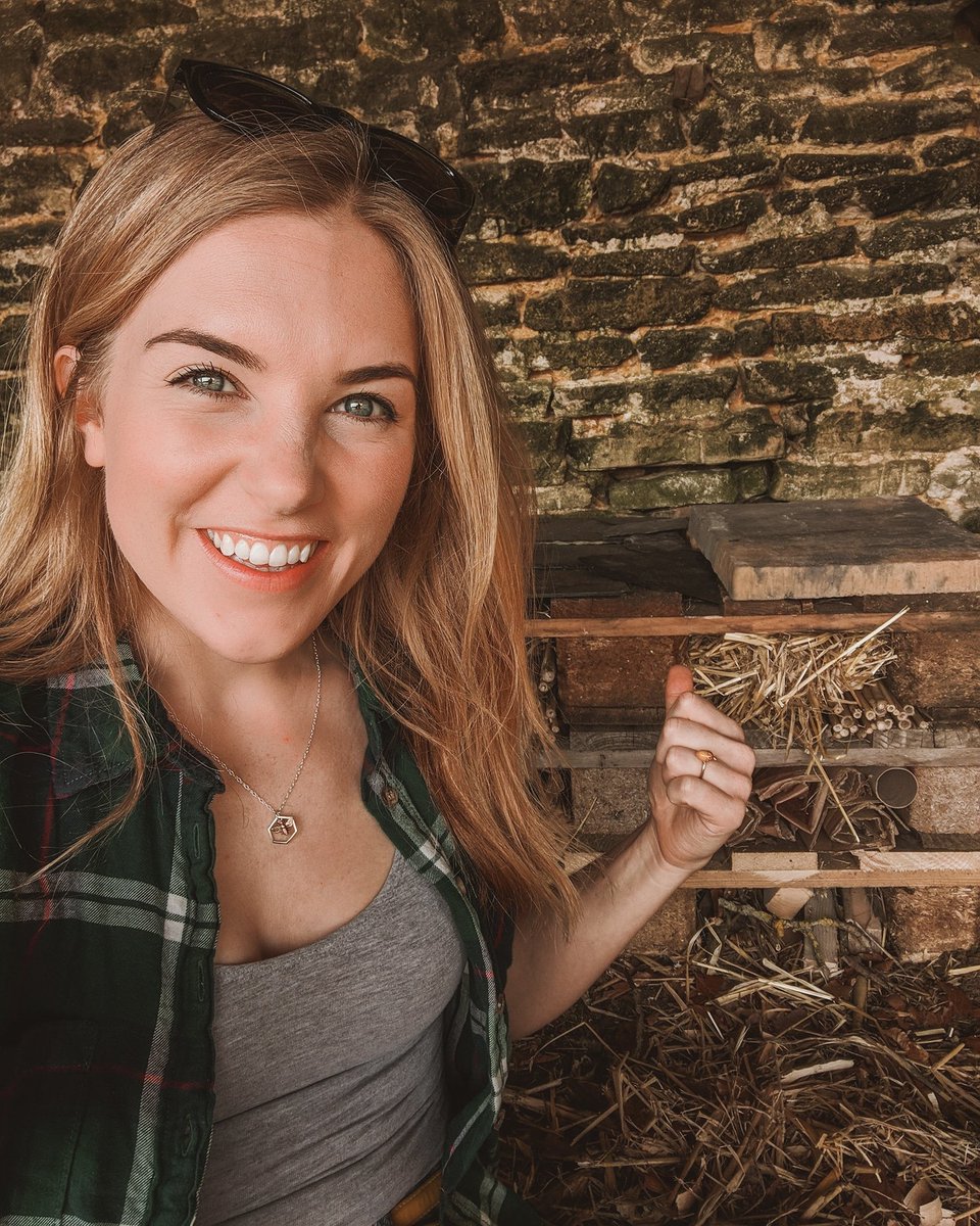 Building bug hotels for <a href="/BBCSpringwatch/">BBC Springwatch</a> 'Wild Academy'.

Wild Academy (think of it like Springwatch's younger sibling) is being reshown! Perfect for families &amp; schools, packed with nature activities, nest cams &amp; wildlife experts.

10:20am on <a href="/cbbc/">CBBC</a> or anytime on bbc iplayer 👍