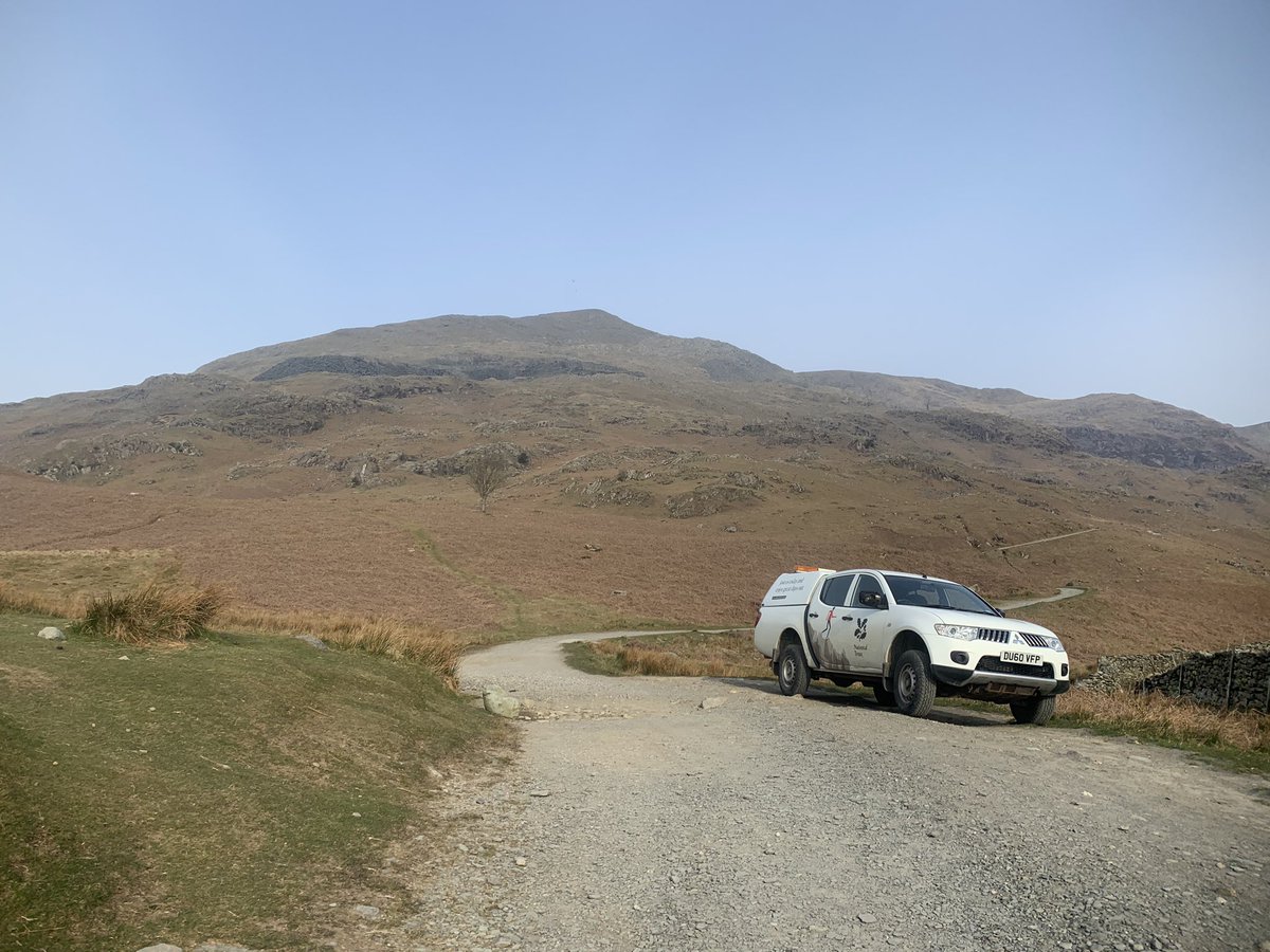 Today we’re lifting stone onto the Old Man.Due to the steepness of the path, we’re advising walkers there could be delays on the path between the summit and Low Water. Marshalls are on hand to keep everyone safe and let you know what’s happening! <a href="/fixthefells/">fixthefells</a>