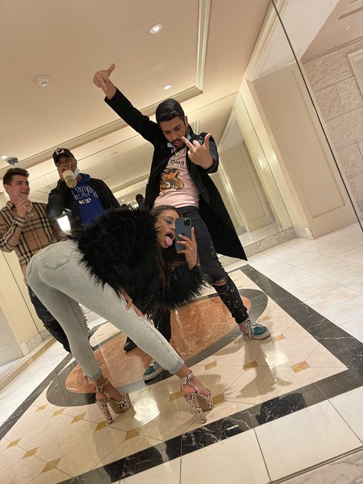 IM 22 AND NOT WORRIED ABOUT YOU ✨❤️ #HappyBirthdayToMe https://t.co/3SH3bvp0F0<a href="/tag/happybirthdaytome"class="tags">#HappyBirthdayToMe</a>