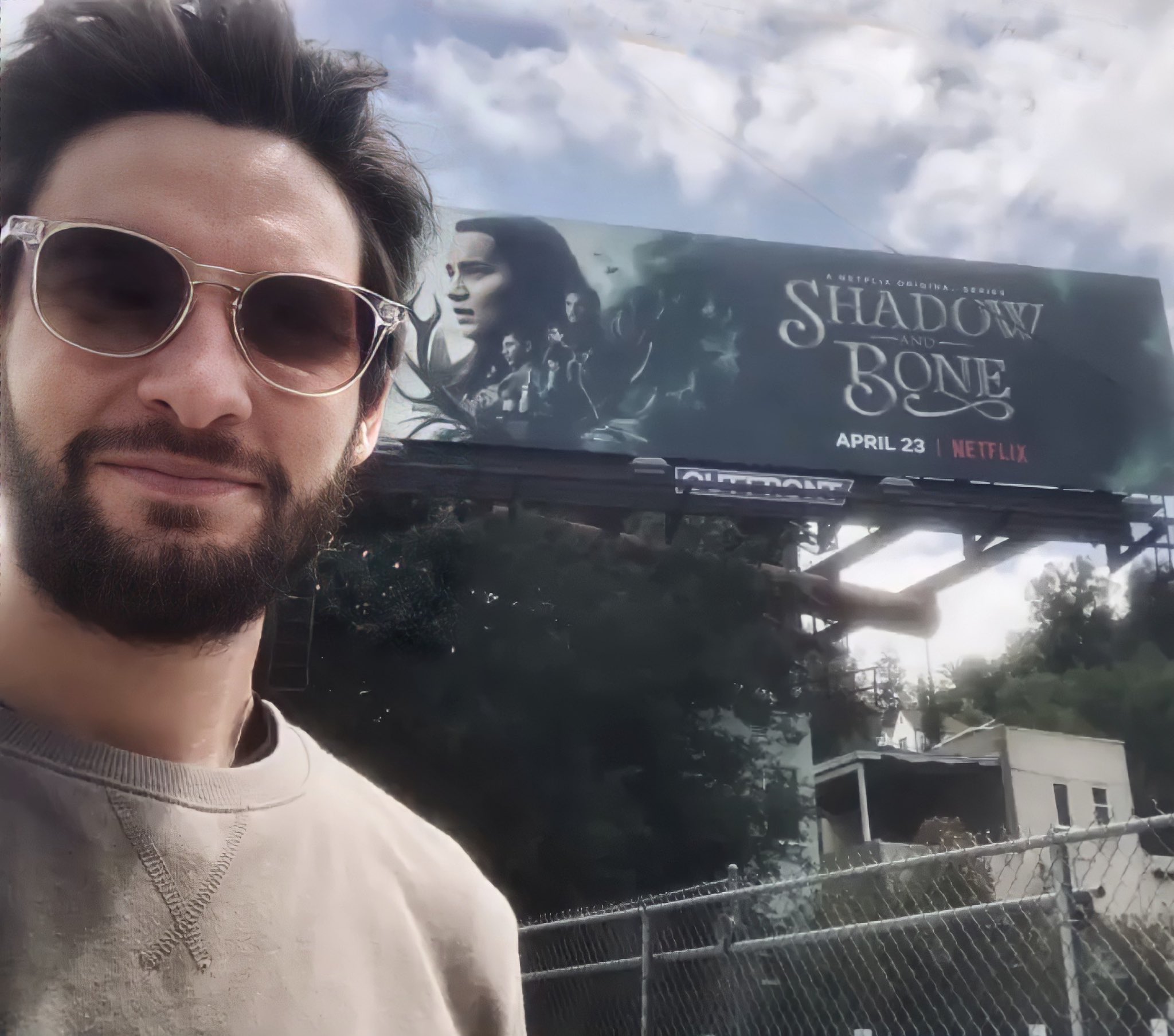 Best Of Ben Barnes בטוויטר Look What I Found Right Round The Corner From My House This Morning So Surreal Doesn T Happen Often So You Have To Take A Picture Ben