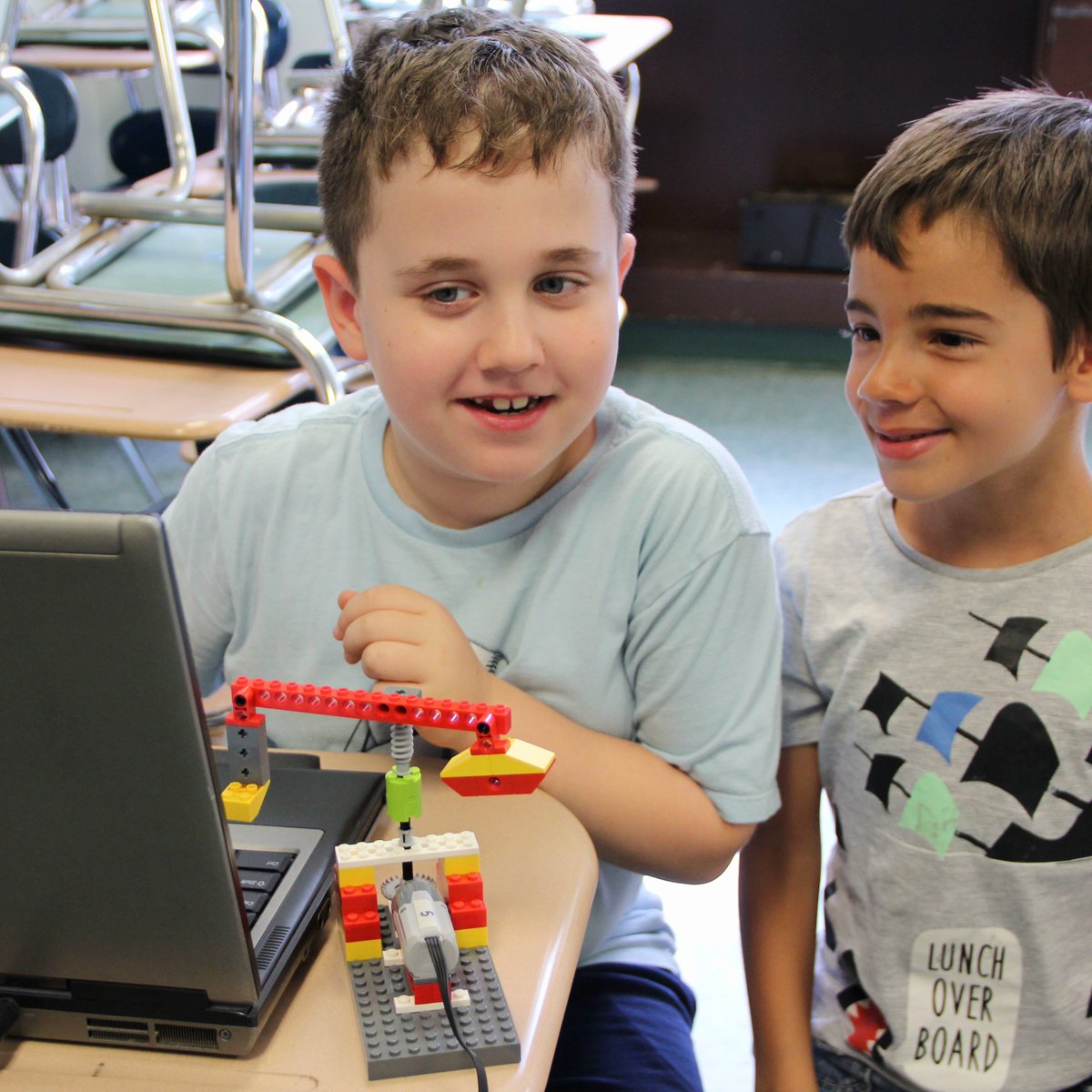 LittleIvySTEAM's tweet photo. #Kids are fascinated by #robots and who could blame them!
Their faces riveted to their bots as they watch their creation's gears spin up… the excitement they feel hearing the chirp of a robot’s success… these are what make RobotMakers #camp awesome! https://t.co/ap6TaRwdFI https://t.co/qVFwtintMh