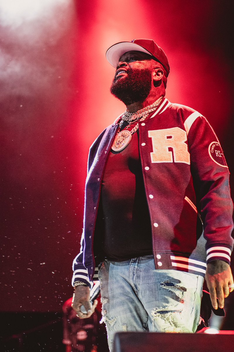 Rychmadeit's tweet photo. @RickRoss Ambition is priceless. It’s something that’s in your veins. #bamastate #myasu #richforever #sharpshoota #sony #sonyalpha #sony #concert #sony85mm18 #blackbottleboys #mmg #maybachmusic @buzzuniversity https://t.co/uuZnVGOOEB