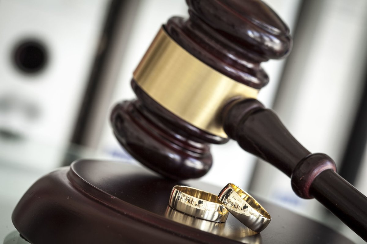 "How can I find a family law attorney near me?" ..."How can I find an attorney near me that I can trust?"...these are just some of the questions you may be having if you are contemplating a divorce. We're here to help!