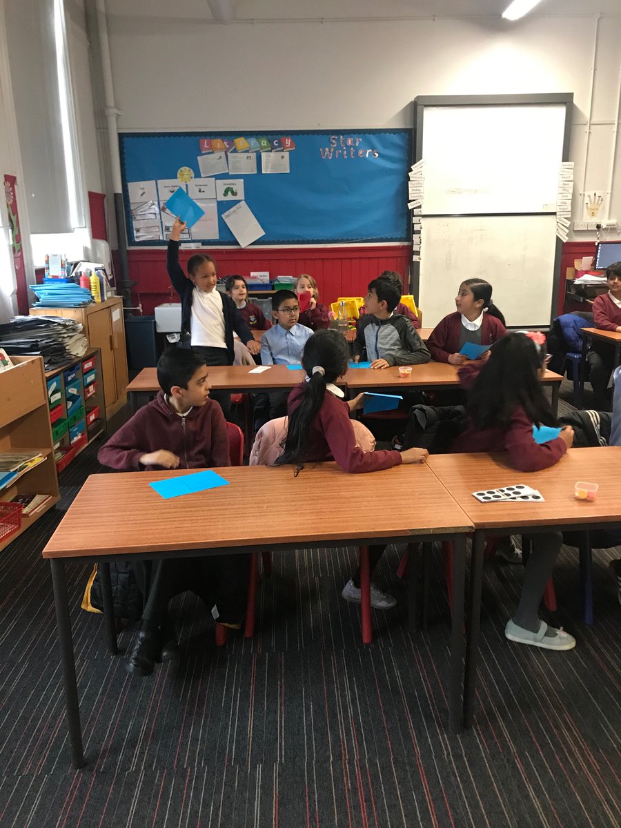 3_primary's tweet photo. Primary 3 had to work in teams to figure out what 2 numbers added together to make 10. Primary 3 were using an empty number line to help them bridge a 10. https://t.co/qjPU3dHCld