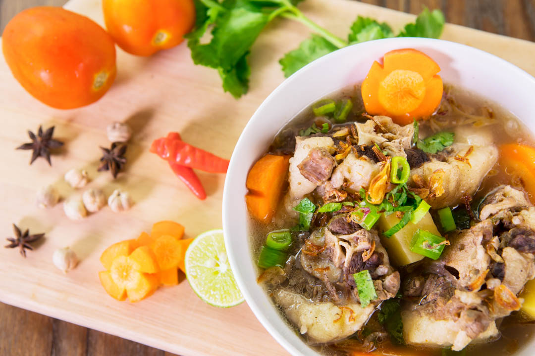 IslandPot's tweet photo. To order items from our full affordable menu, call us today at (478) 254-5009. #Oxtail https://t.co/IBBXHd4f5e https://t.co/7C7UTY6eXs