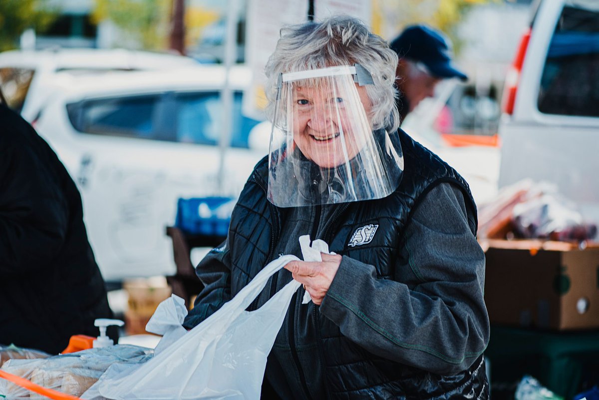 MarketRegina's tweet image. Reminder❗️Open-air markets start again THIS SATURDAY❗️

We can’t wait to see all of you at City Square Plaza this weekend! 😄

#ReginaFarmersMarket
#FarmToTable #ShopLocal
#ReginaFood #YQRFoodie
#Saskatchewan
#MadeInSask
#BakedInSask
#GrownInSask
#DesignedInSask