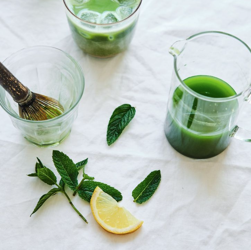 BeshLabs's tweet image. Mint has such an incredible ability to always bring a refreshing feel to any drink or product it's in. Nothing beats the clean feeling after brushing with our Moroccan Mint toothpaste 🪥 (Credit saihojimatcha)