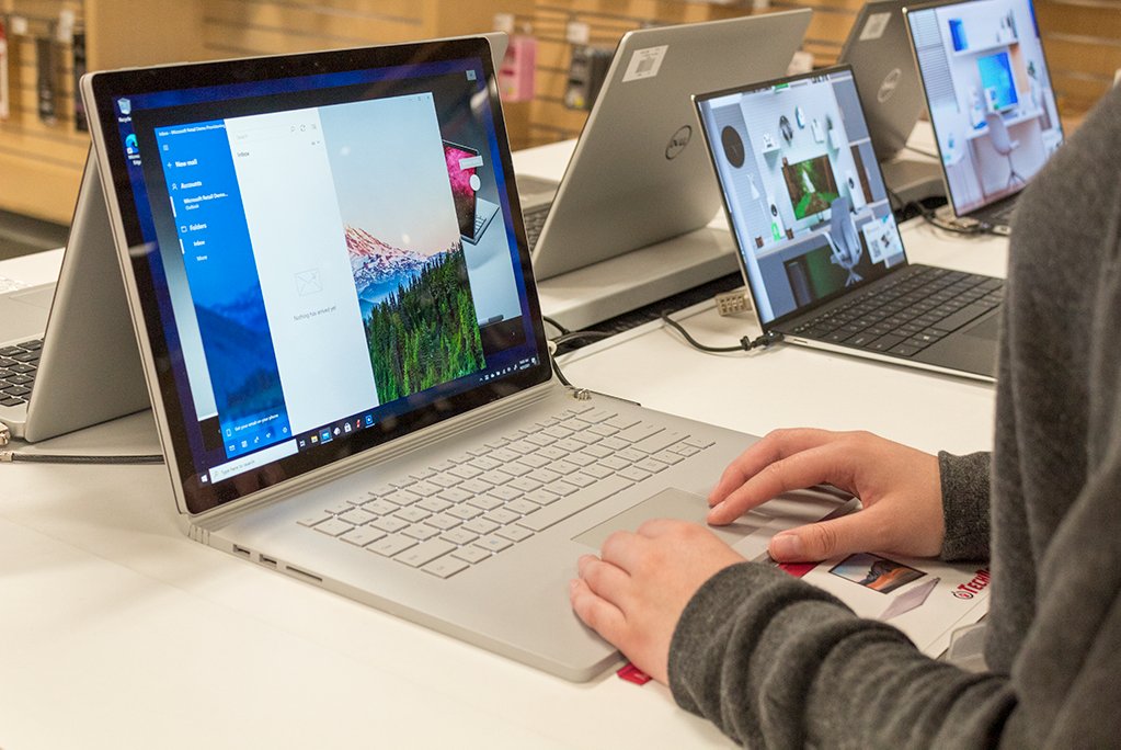 UNMBookstores's tweet photo. ๐บ Have you been to the TechDen lately? Use your UNM ID for access to special education pricing!
๐ปShop online here: https://t.co/9V8DHvC24q
#TechDen https://t.co/MDTttejjk2