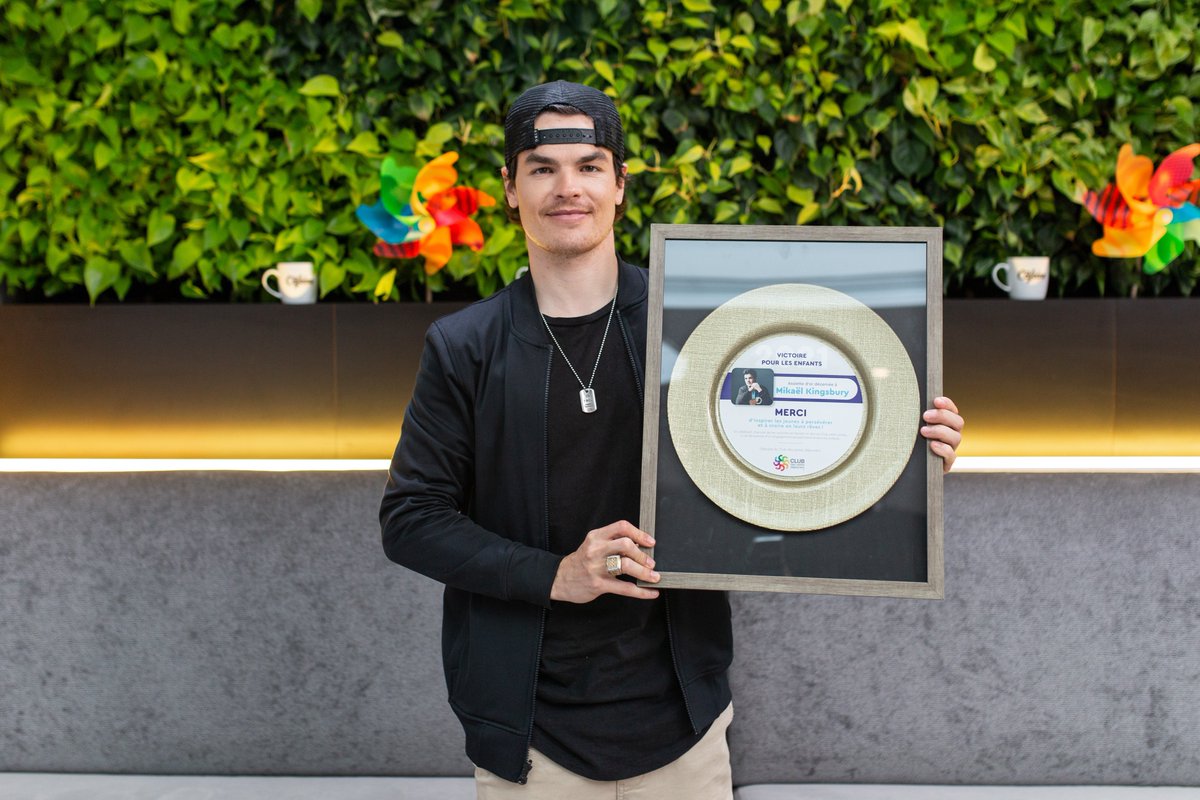 World Champion Freestyle skier @MikaelKinsgbury donated $500 to the @BreakfastClubofCanada for each of his wins, for a $2,000 donation! Boiron Canada doubled each of his donations et added another $1,000. Therefore, $5,000 will be donated to the Club #Onewinforkids