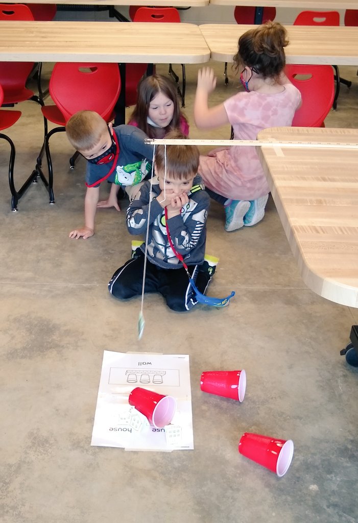 thequeen526's tweet photo. How much energy does it take to knock down the wall without hitting the houses? @SyringDragons @swartz_creek @dlatva https://t.co/F1bULF8RZH