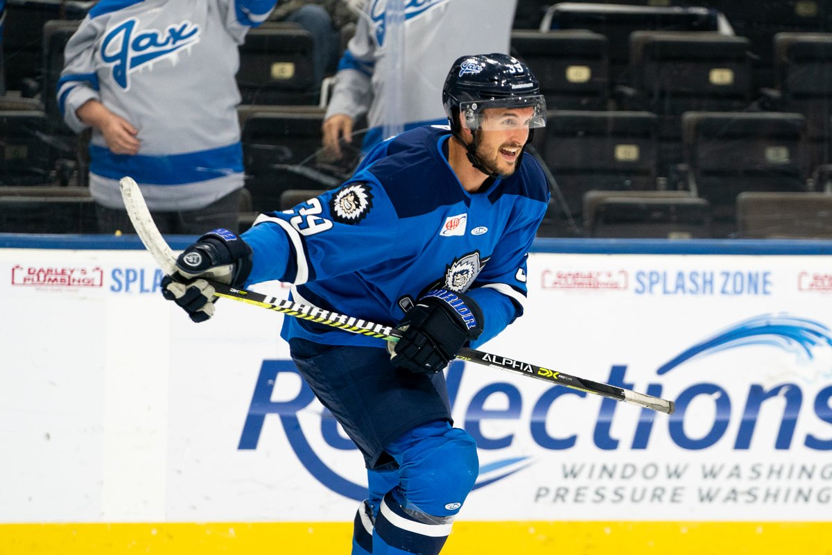 JaxIcemen's tweet photo. Let's give forward, Abbott Girduckis, some love! He has been named the Inglasco @ECHL Player of the Week for April 19-25!
-
Full Details | https://t.co/vOsQ7onCTr https://t.co/zch8kU8lRT