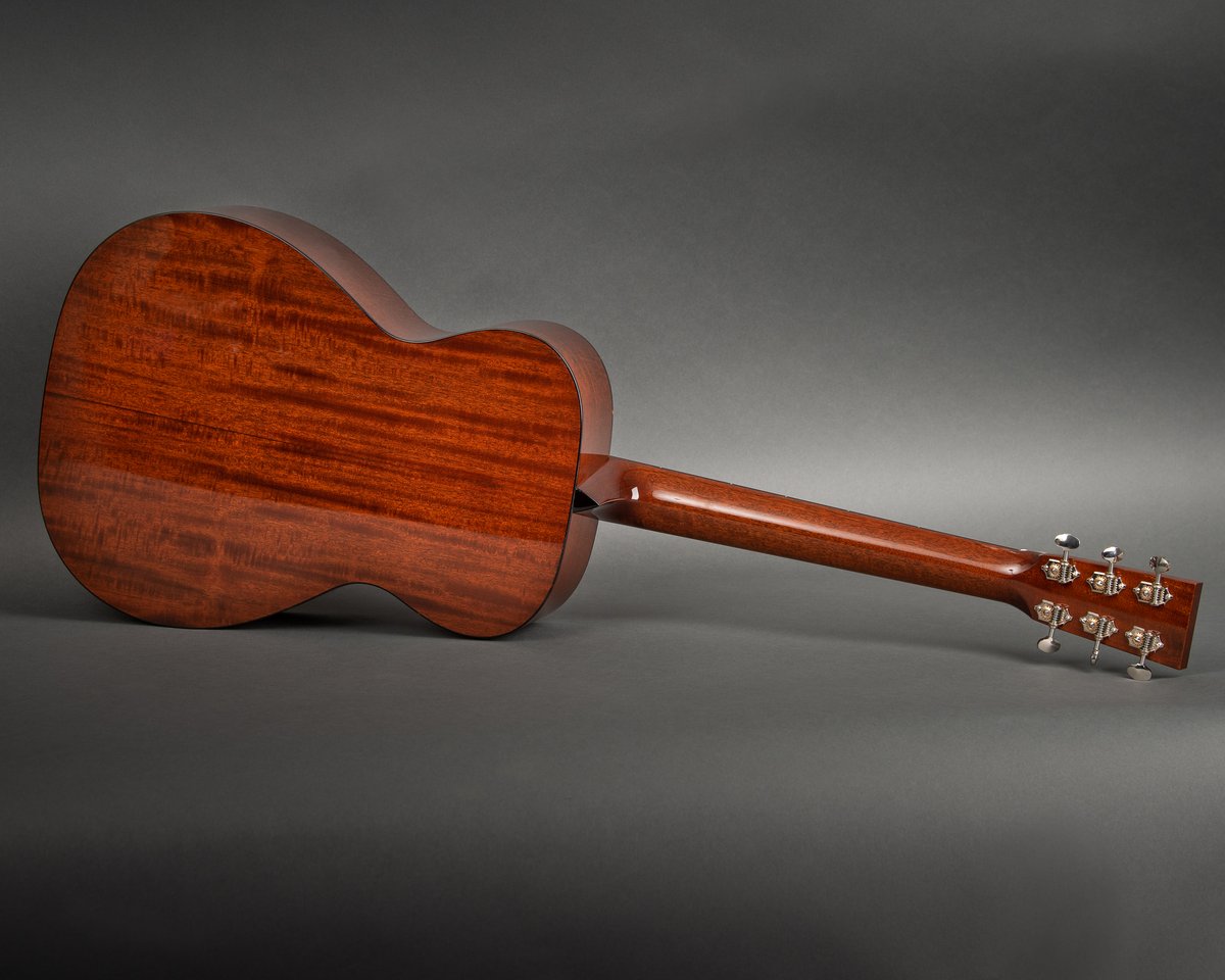 collingsguitars's tweet photo. This lefty 01 features a few of our most popular options: 1 3/4" nut width, Adirondack spruce braces, no tongue brace, and a torrefied Sitka spruce top.
Recently shipped to Jerry's Lefty Guitars.
#collingsguitars #lefty #custom #heirloom #builtfromthesoundup https://t.co/SlR0iYODi7