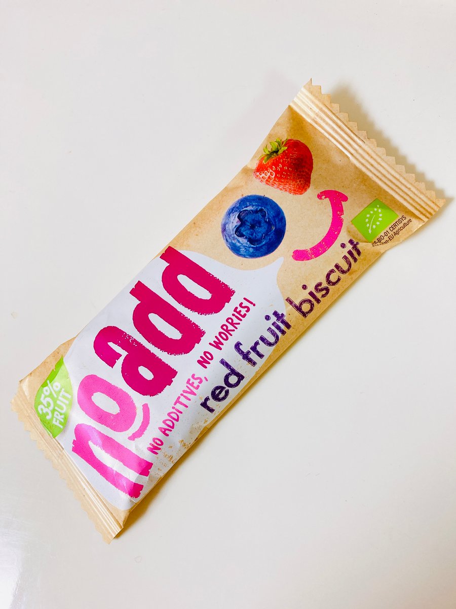 yuu_happylife28's tweet image. おつかれさまです😊

#オーガニック フルーツ入りのビスケット、#Noadd 美味しい🤩

牛乳、卵、塩不使用で、食物繊維を多く含んでいて、#ベジタリアン や #ビーガン の方にもおすすめです🌱

#ワクセル (主宰:#嶋村吉洋)で #SDGs を勉強してから、おやつも #エシカル チョイス✨