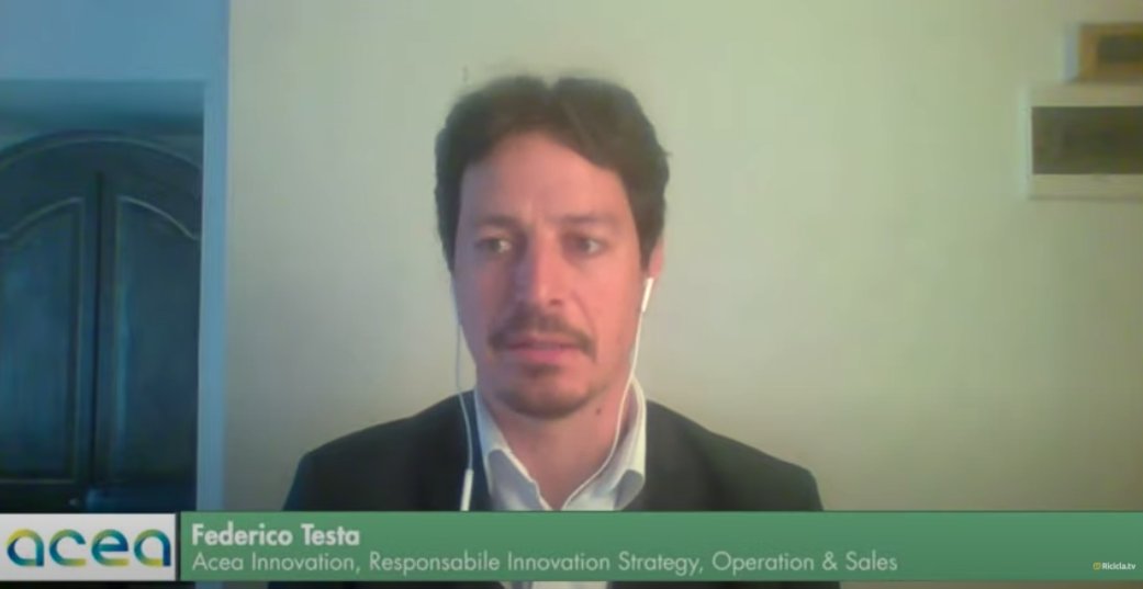 AceaGruppo's tweet photo. “Con Acea Smart Comp il Gruppo è in prima linea per la #wastetransition grazie ad una soluzione intelligente per la #trasformazione del #rifiuto organico in #compost di alta qualità.” Federico Testa, #AceaGruppo
#DigitalGreenWeek @Ecomondo #Ecomondo2021 @TvRicicla https://t.co/wpNrYPVX2u