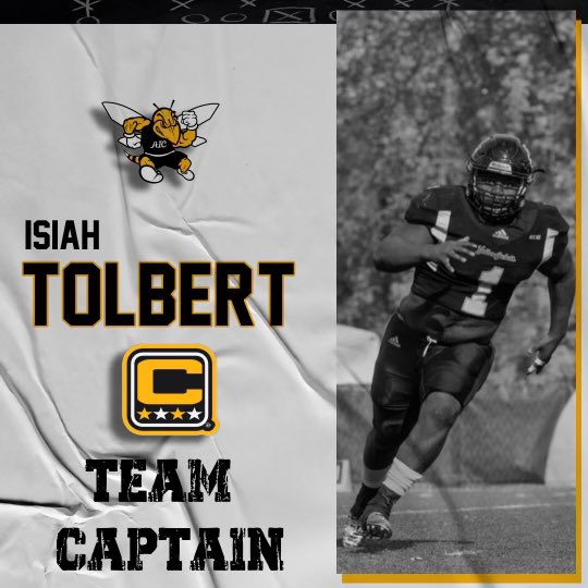 AICFootball's tweet image. Your @AICFootball 2021 captains!!

Big s/o to seniors Isiah Tolbert(DL) and Dave Brown(OL).  These two are the perfect example of guys who come in ready to work and have that 3rd Floor Mentality ever day on&amp;amp;off the field 💯🐝 #3rdFloorMentality #AIelite