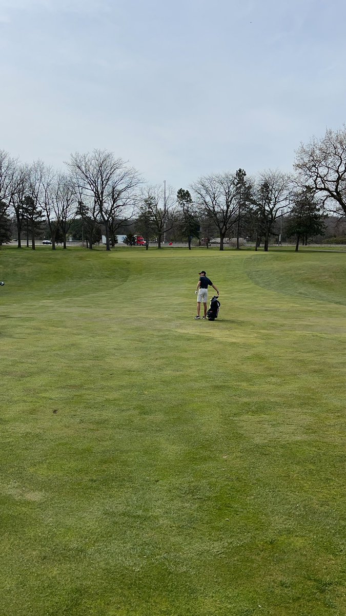 Dominic Joseph rips it down the middle at the first. Couldn’t get any straighter. 320 on a rope!