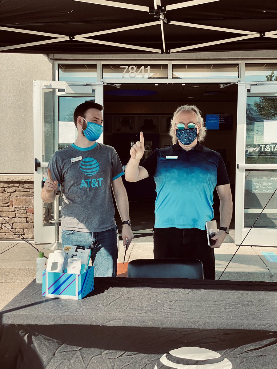 Excited to take advantage of this beautiful weather!! ☀️🕶 Ready to sling some TV &amp; PPV with Josh, Mike, and the team!! 🤩 #unstOHPAble #MOHtivate #CinciTakeOver @oliveiramikeO <a href="/DerrickGrand11/">Derrick Grandstaff</a> <a href="/chrisV7841/">Christopher Vilvanathan</a> <a href="/TyrallButler/">Ty</a> <a href="/__leebruce/">Lee Bruce</a>