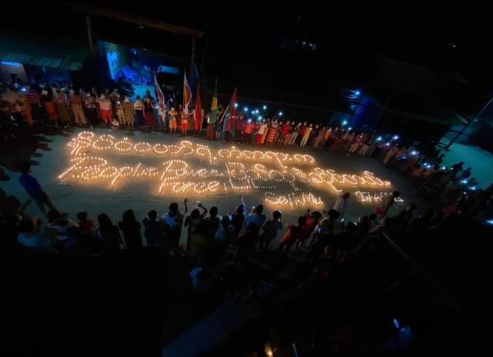 YanLin17643173's tweet photo. Praying with candlelight and protesting against the dictatorship in Sai Taung Village, Phakant, Kachin State !!
#WhatsHappeningInMyanmar  #Apr27Coup https://t.co/cHC6155HxA