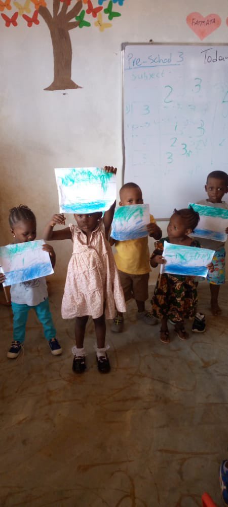 FCC_Freetown's tweet image. Yayyyyy!!!!

To celebrate #SaloneAt60, our children at The FCC Early Learning Adventure, Congo Water designed the map of Sierra Leone.

We are so very proud of our early learners!!

Thanks for the support @SGardnerUNCDF.

#FCCEarlyLearningAdventure
#TransformFreetown