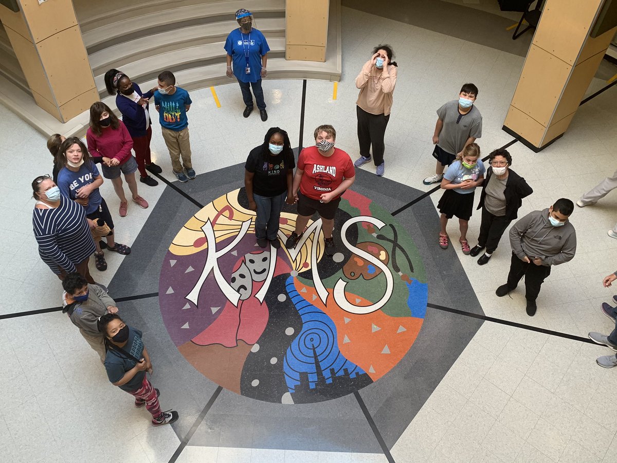 APSKenmore's tweet image. Tuesday Goodness! Vote for Ms Eurith Bowen! kellyandryan.com/uncategorized/… @APSVirginia @KenmorePTA @APSVaSchoolBd @APSFacilities @apscspr  @BoykinBryan @GuMS_Principal @KMSEurith @McCarthyM_JES @ReneeHarber @MadameDuchaj @MsSDyer @APS_OEE @ArlingtonVaPD @SOlympicsVA @ilovearlingtonv