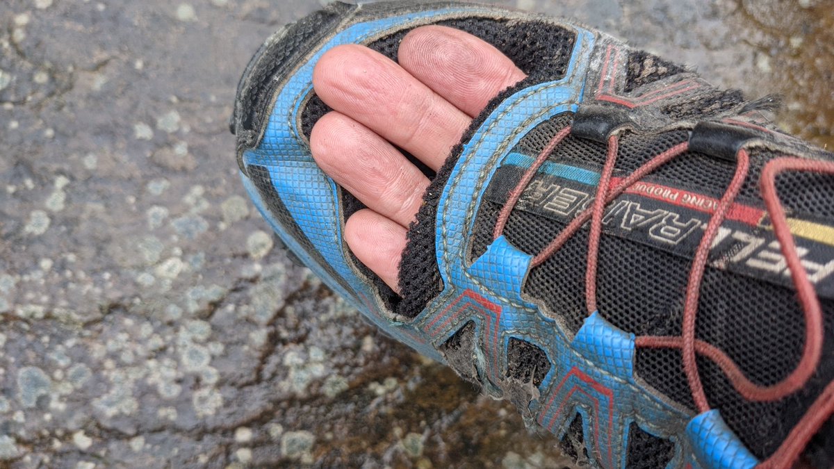 fellrunningguide tweet media