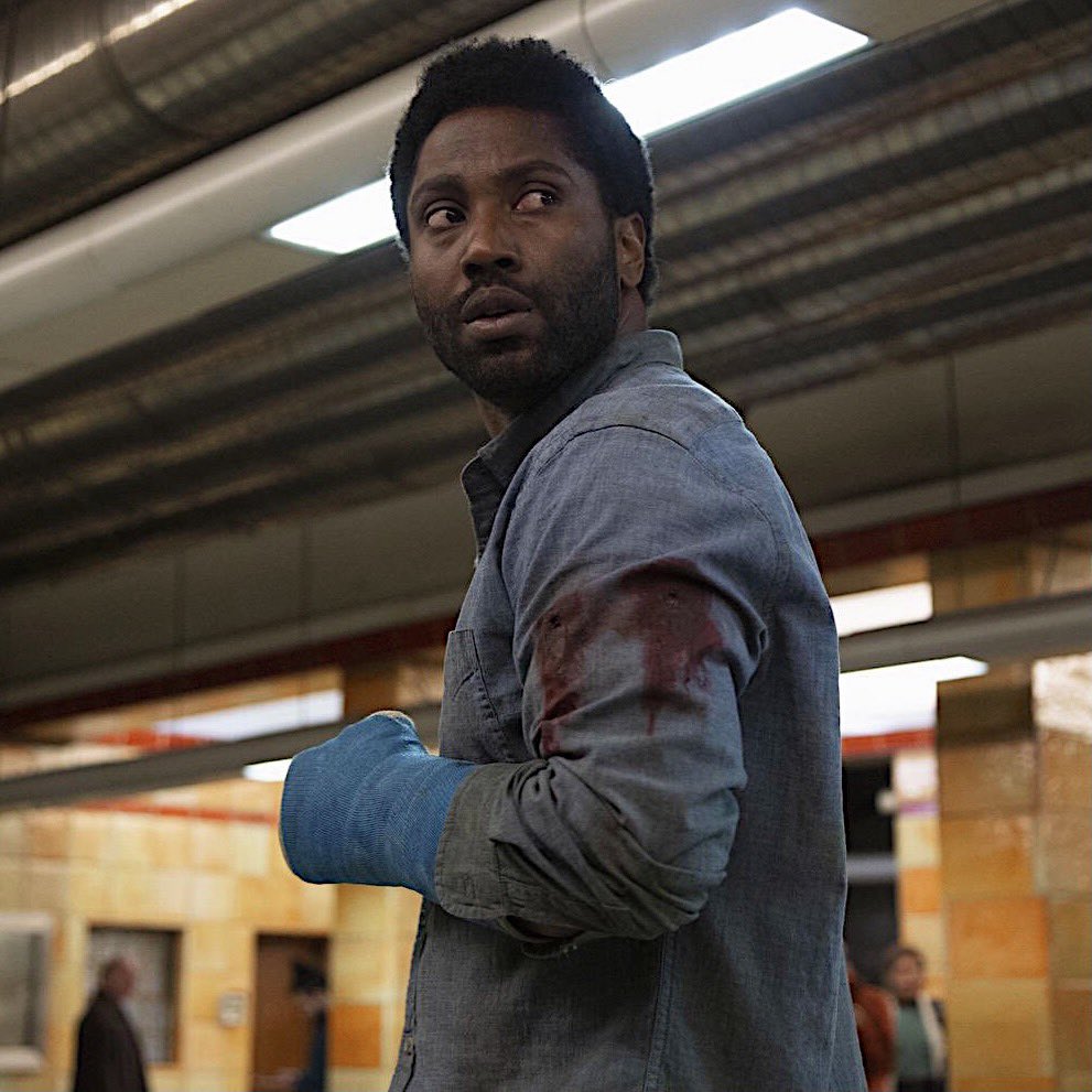 bestjdw's tweet photo. john david washington in BECKETT https://t.co/gQgcQzensu