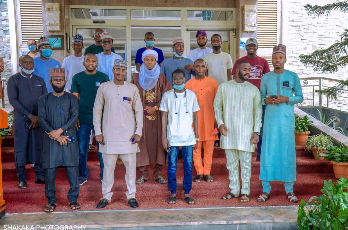 EAI_Nigeria's tweet photo. Within a span of 3 years, Equal Access International through its Farar Tattabara platform trained and mentored over 83 young, dynamic and vibrant leaders from all 19 northern states including Abuja to have became Peace Promotion Fellows (PPFs).

#farartattabara
#peace4arewa https://t.co/OhJXDciKak