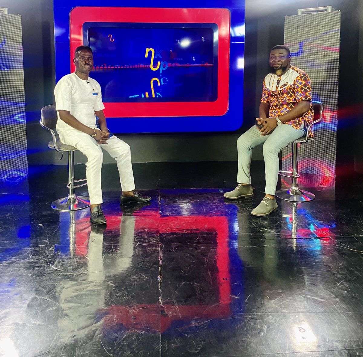 Legendary Gospel singer <a href="/YAWSARPONGGOSP1/">YAWSARPONGGOSPEL</a> is seated 📺🇬🇭🚀

Join the convo now on #LinkUp with @kwesiessel_

Are you watching? 📺

#zylofontv 
#zylofonmedia