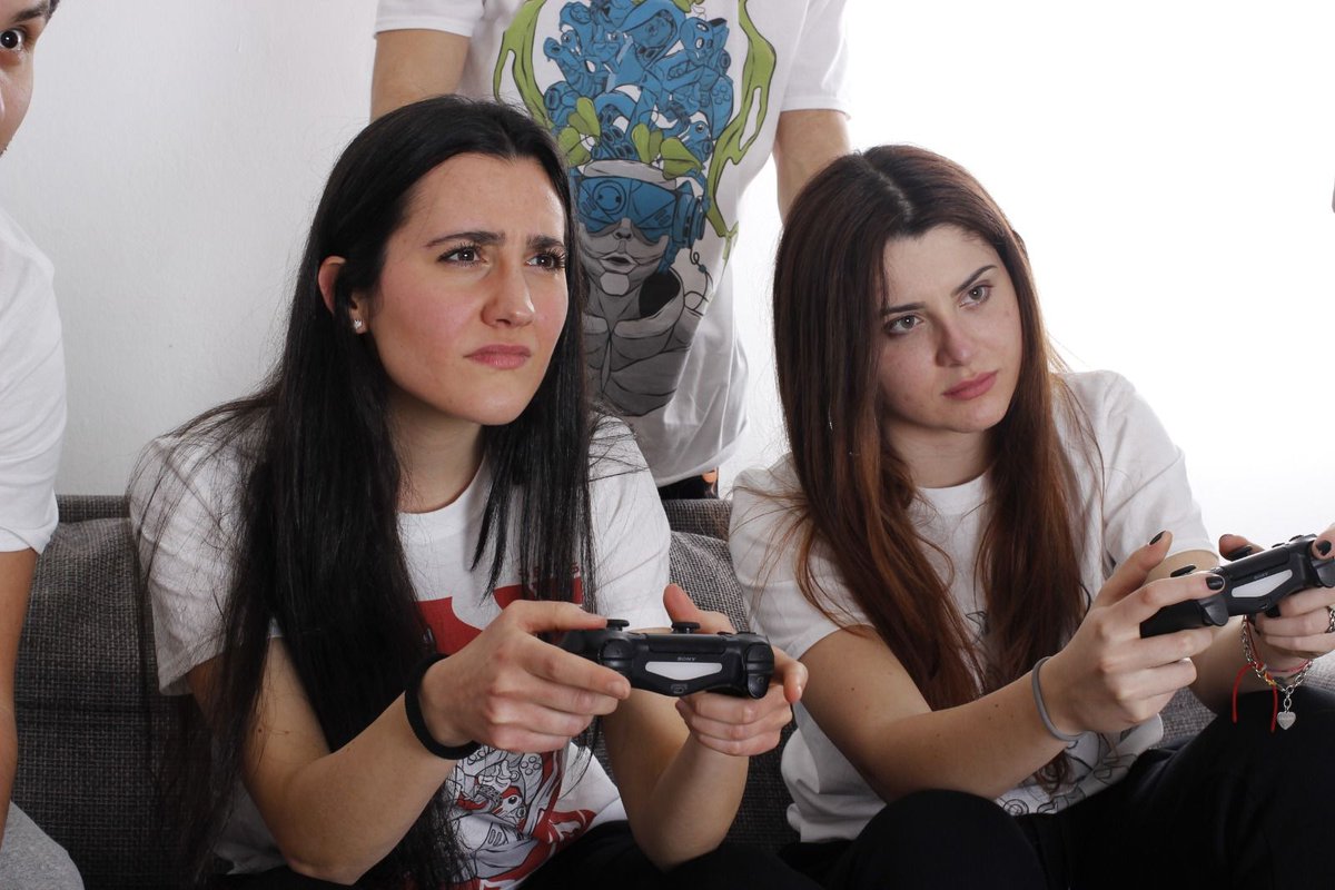 BeathsCommunity's tweet image. Alas, gamers!
What's the memorable game sound you'll never forget?
And why Mario Bros? 😂