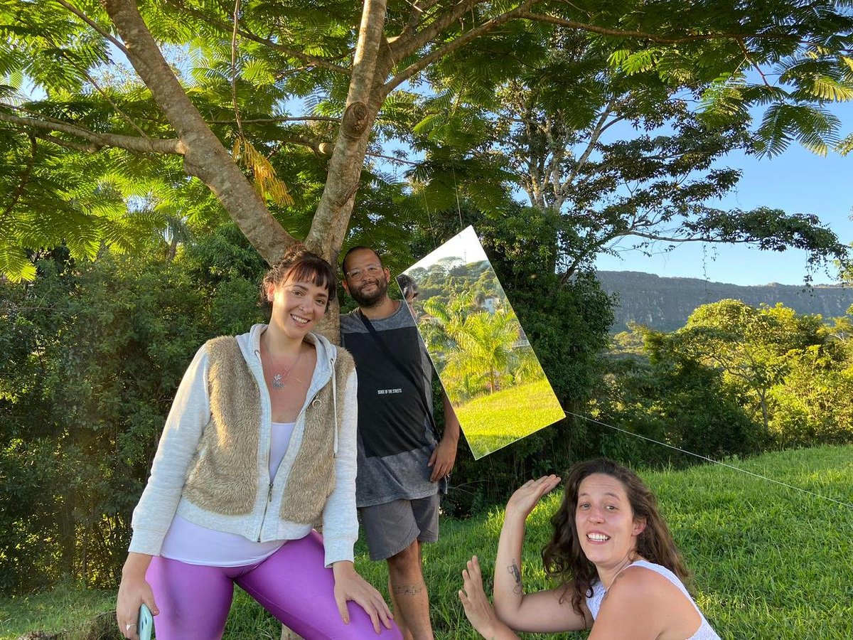 beatrizrodarte's tweet photo. Pensa num trio que deu certo! Ô sorte! 💫🌻 https://t.co/y3MoxxiZsP