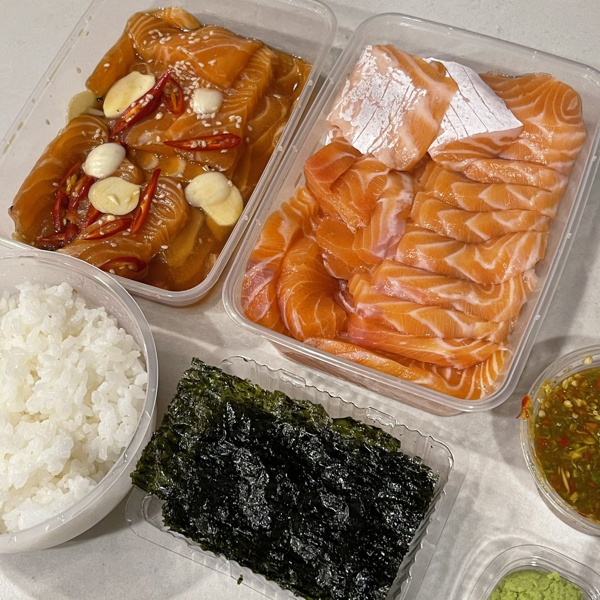 iconnnz's tweet image. ชมรมคนกินดึกวันนี้ขอเสนอ