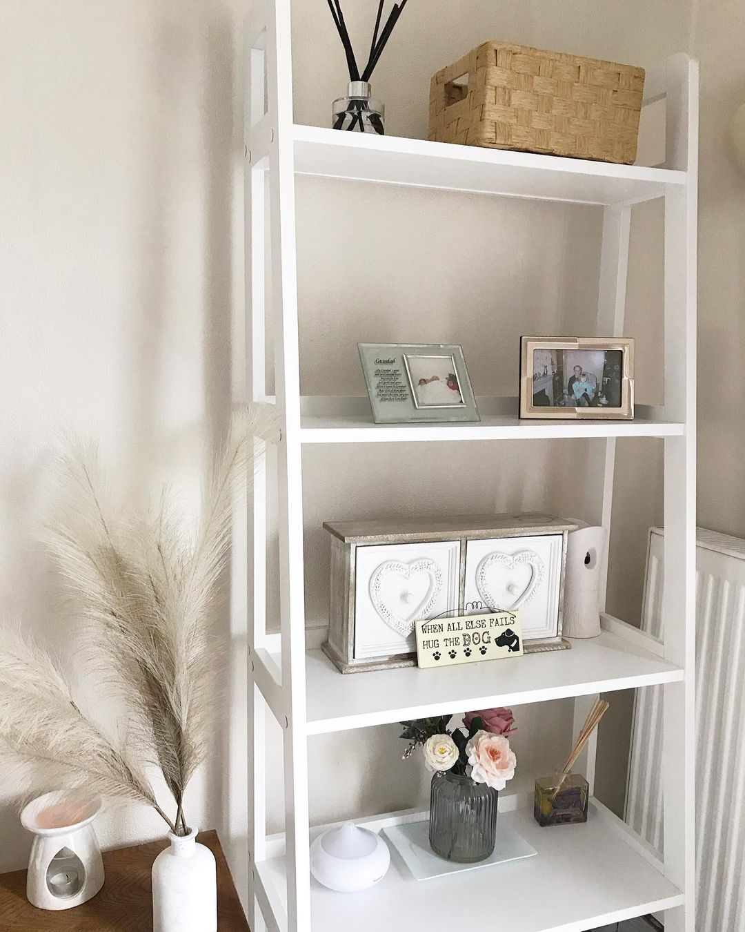 Johnstones sale ivory spray