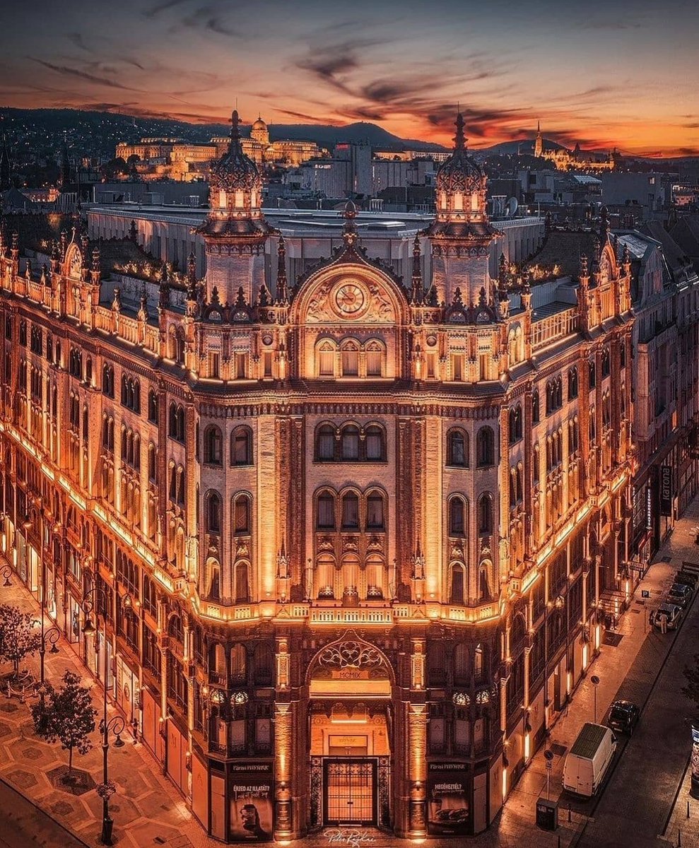 #Budapest , #Hungary by night ✨