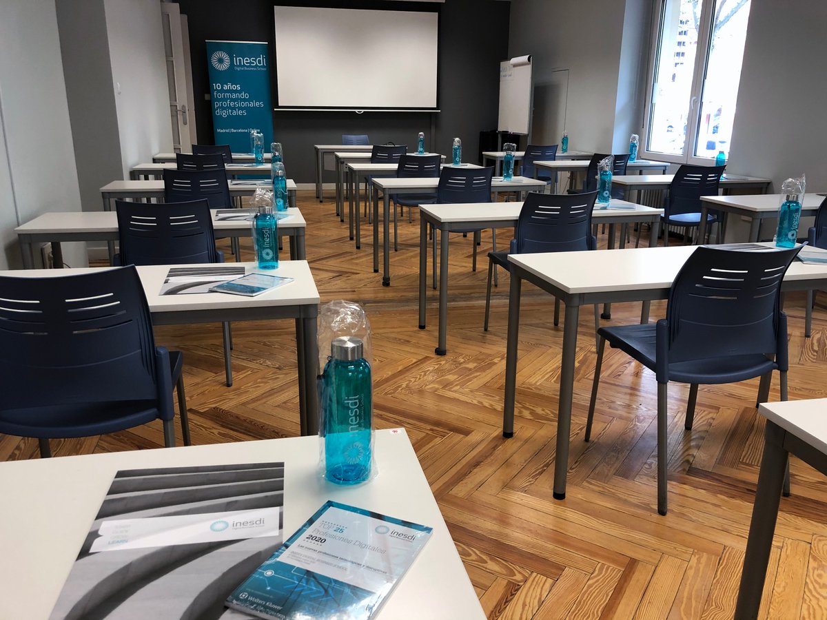 Inesdibts's tweet photo. Todo a punto para empezar el nuevo el #posgrado de #MarketingDigital en #Madrid, #Barcelona y #Online 👨‍🏫💻📚
¡Que ganas de conocer los nuevo #Alumnis que formarán parte de la familia #Inesdi ! 🎓🤗

#inesdi10 #BusinessSchool #formacion https://t.co/gTufzZnTHo