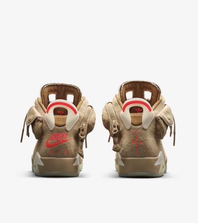Sneakerologue's tweet photo. Images officielles de la Travis Scott x Air Jordan 6 “British Khaki” !

📅 30 Avril https://t.co/iZebdKiTn2