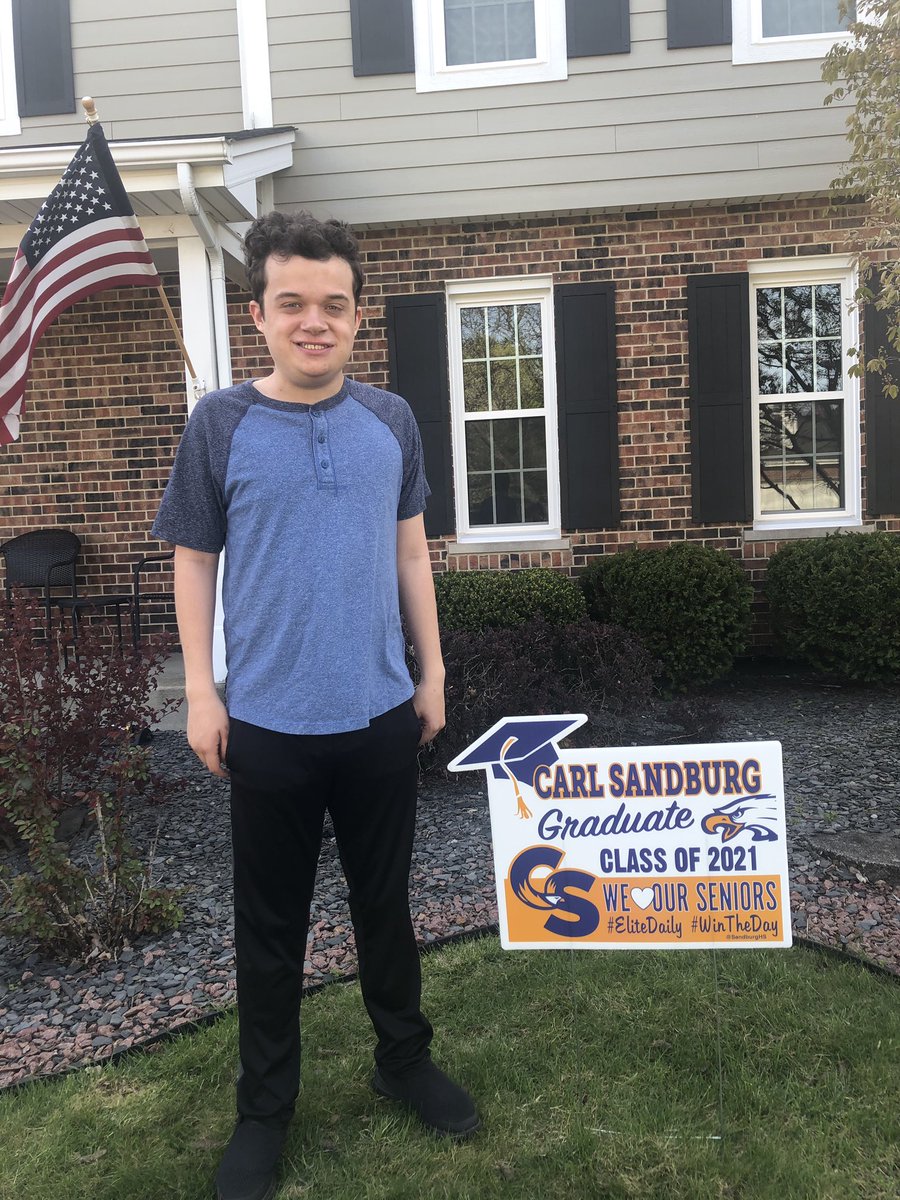 baileykfoster's tweet image. Elite ... when you have the power to make everyone around you better. Thank you for just that Aidan Treacy ! Congrats class of 2021! @CSSpecOlympics @SandburgHS