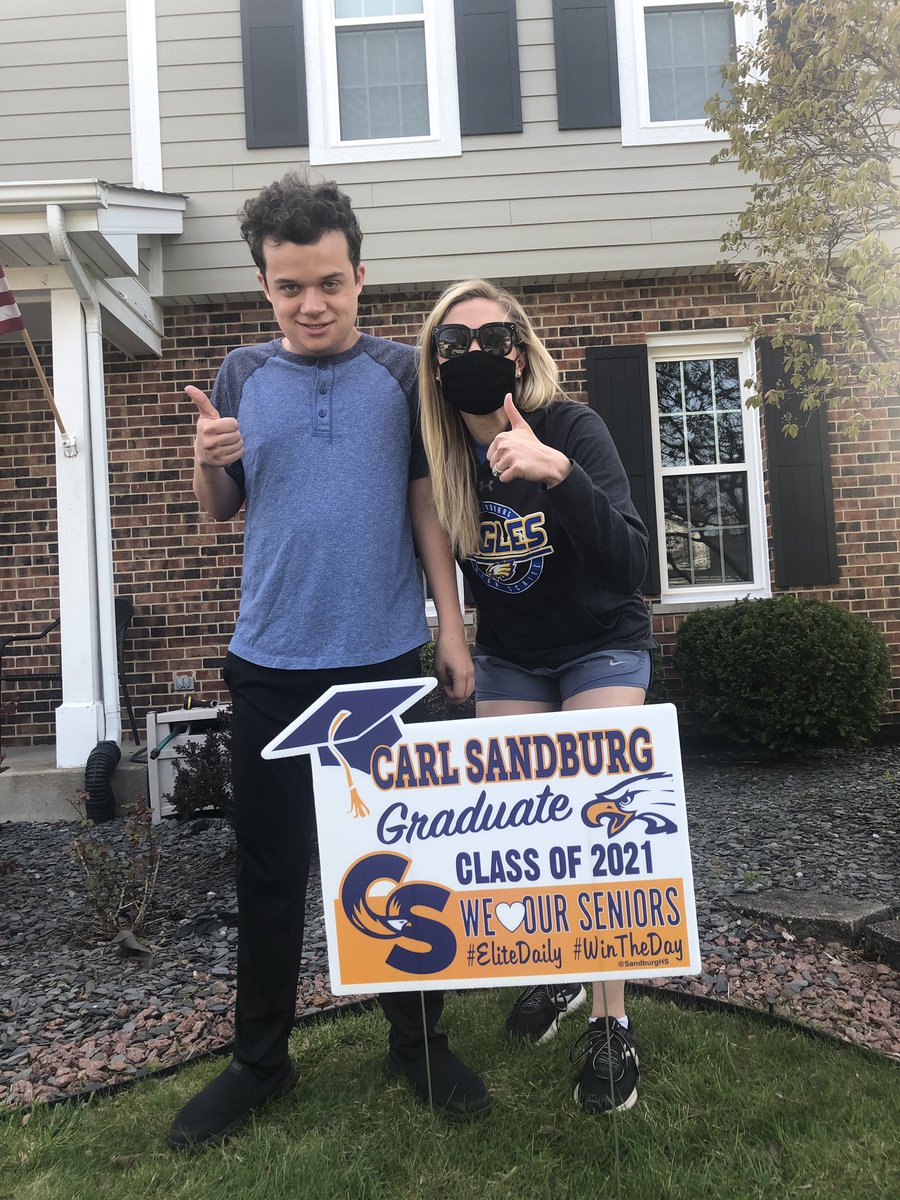 baileykfoster's tweet image. Elite ... when you have the power to make everyone around you better. Thank you for just that Aidan Treacy ! Congrats class of 2021! @CSSpecOlympics @SandburgHS