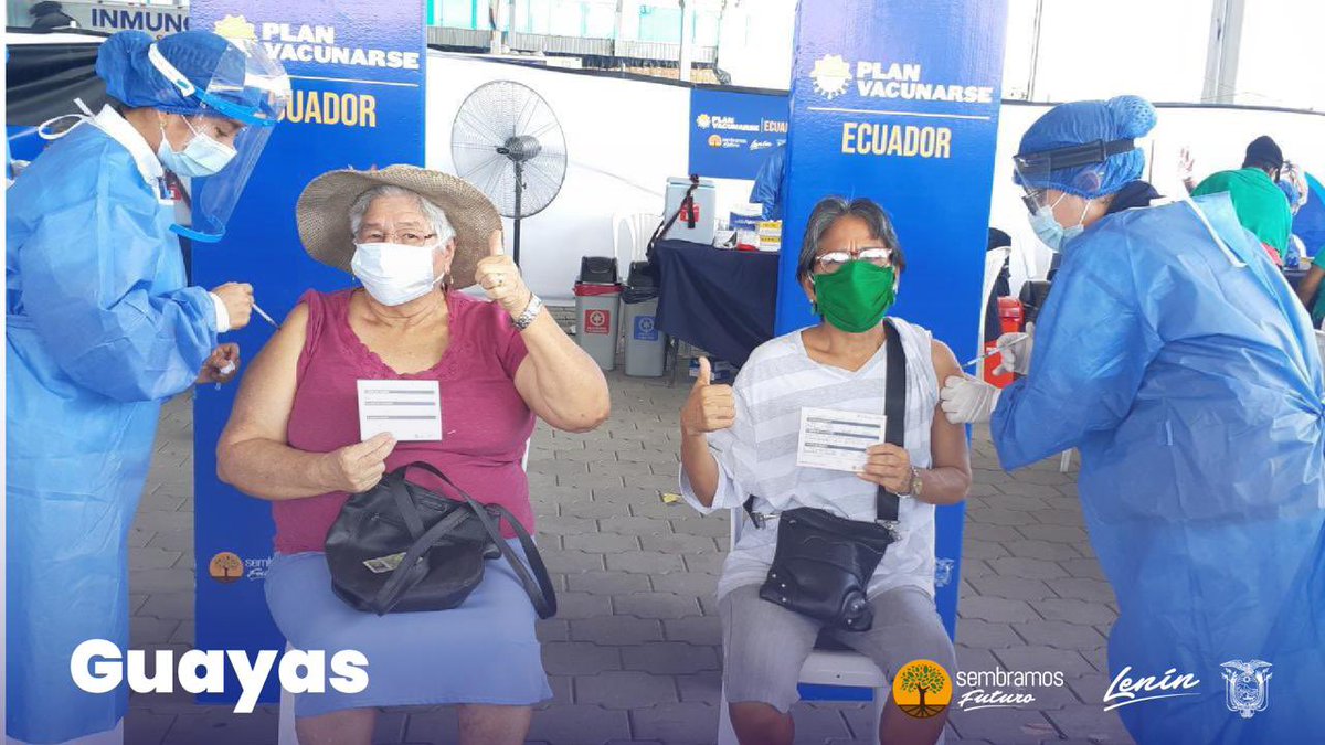 Lenin's tweet photo. Está previsto para hoy en la jornada del #PlanVacunarse atender a 57.815 personas en 141 puntos a nivel nacional.
¡Esta semana la meta es llegar a 1 millón de vacunas aplicadas!

Continuamos atendiendo personas con discapacidad, viejecitos, personal salud, docentes, uniformados🇪🇨 https://t.co/kf6AF8S5k3