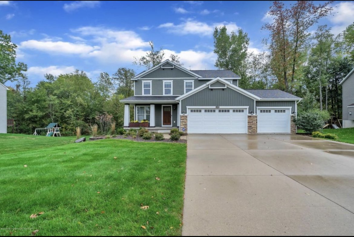 busy_bettyllc's tweet photo. Home Staging by Busy Betty! Busy Betty picks up where you leave off! #busybettyllc #homestaging      
photos by Keller Williams Real Estate - Christopher Silker https://t.co/KuSXskEjjJ