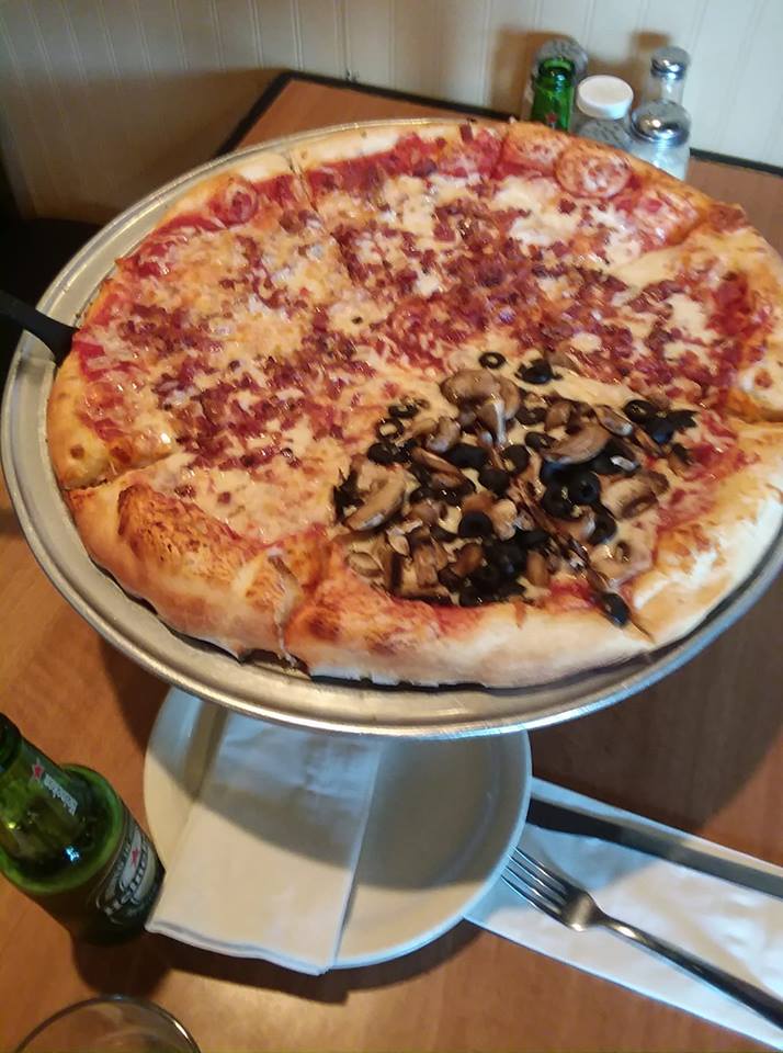 MyrtleBchPizza's tweet photo. 🗽 Homemade 100% NEW YORK STYLE PIZZA
🚘 Dine-in · Delivery · Take-out · Curbside Service
☎️ CALL (843)448-0344
⏰ OPEN until 9:00pm 
🌐 View MENU at https://t.co/HoqkFOyoOJ
📍VISIT 1701 North Kings Highway, Myrtle Beach, SC https://t.co/fBpao9jGlv