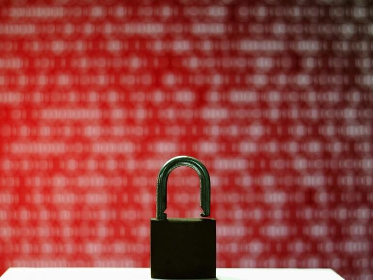 Apple supplier Quanta hit with $50 million ransomware attack from REvil tek.io/3xcAT1H