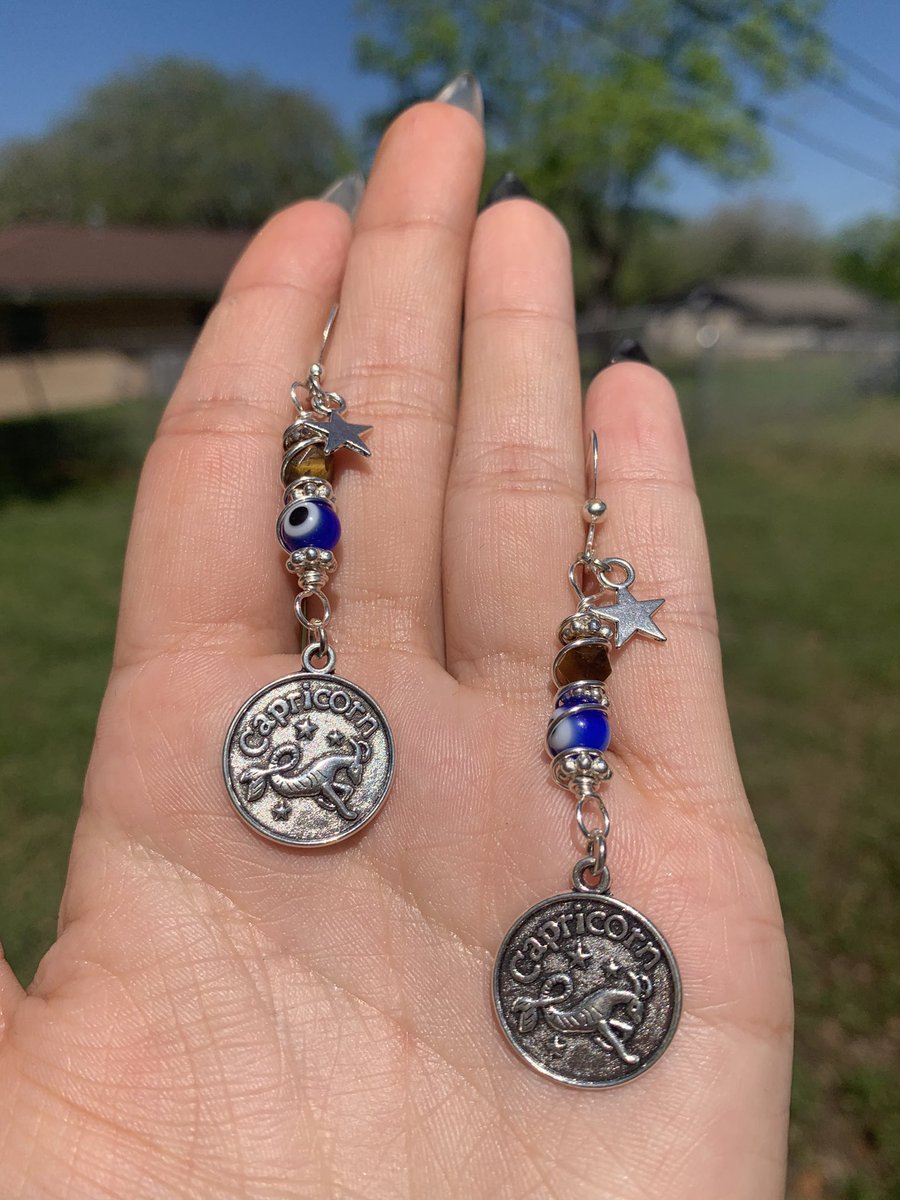 GreatfulyB's tweet image. Have you grabbed your zodiac earrings yet ? ✨☪️🧿 
 
Shop below ! 🧚🏼‍♂️🌟