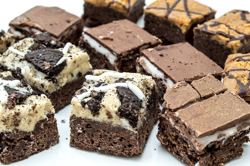jogblog's tweet photo. Vegan brownies in the post? Hell yeah! Read my @BadBrownieCo review here: https://t.co/LE6fJYhpB1 https://t.co/CN8GA46Xpk