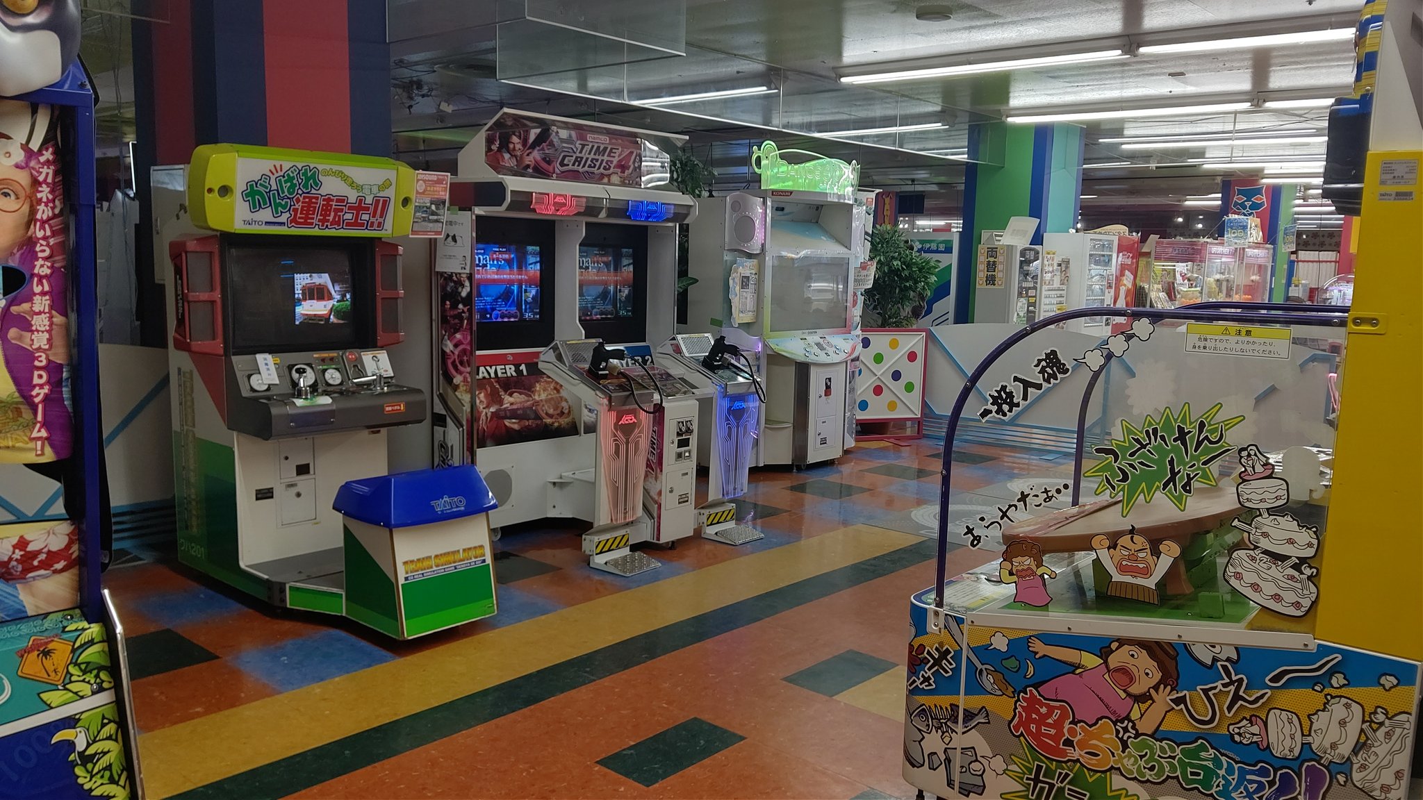 Mepr キャッツアイ狭山店 レジャスポ内アーケードゲーム レトロゲームが 改装中で減ったけど 揃ってる空間です キッズusランドが入れなくなった今だからこそおすすめしたい T Co Soispx8nhq Twitter