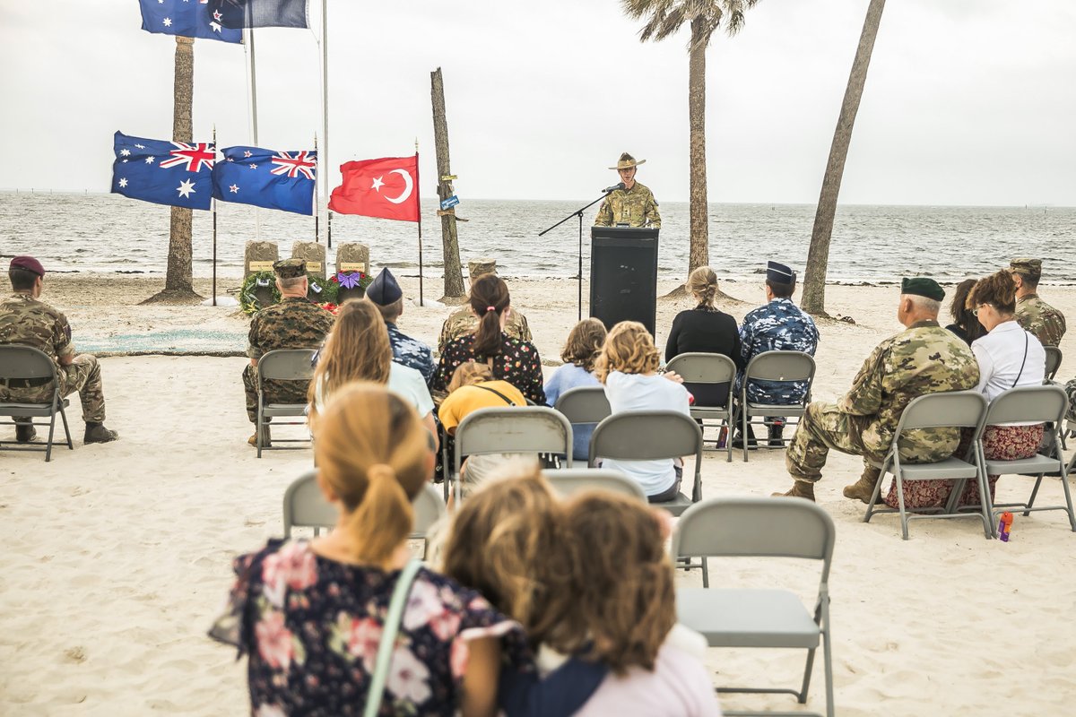 CENTCOM's tweet image. #CENTCOM, @USSOCOM and @MacDill_AFB personnel attended a sunrise commemoration service in observance of #ANZACDay April 26, at MacDill AFB. ANZAC Day is a day of remembrance of Australians and New Zealanders lost in military operations. #CENTCOMCDR