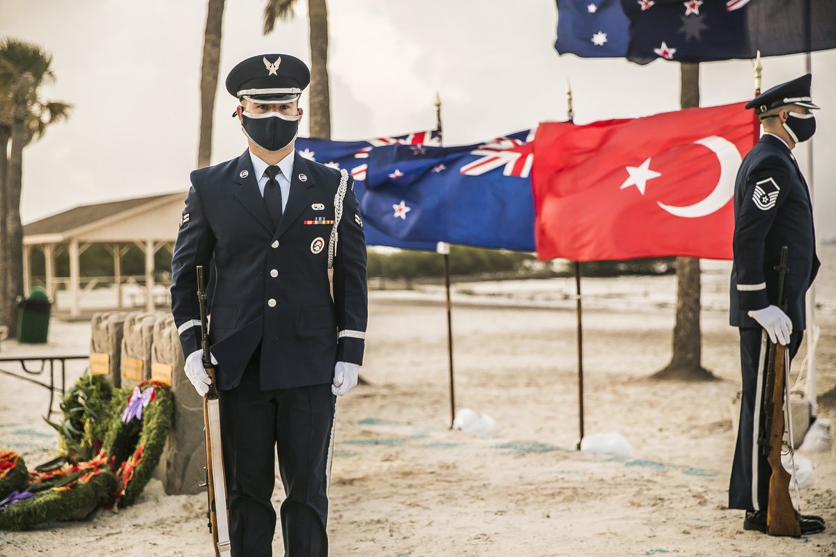 CENTCOM's tweet image. #CENTCOM, @USSOCOM and @MacDill_AFB personnel attended a sunrise commemoration service in observance of #ANZACDay April 26, at MacDill AFB. ANZAC Day is a day of remembrance of Australians and New Zealanders lost in military operations. #CENTCOMCDR
