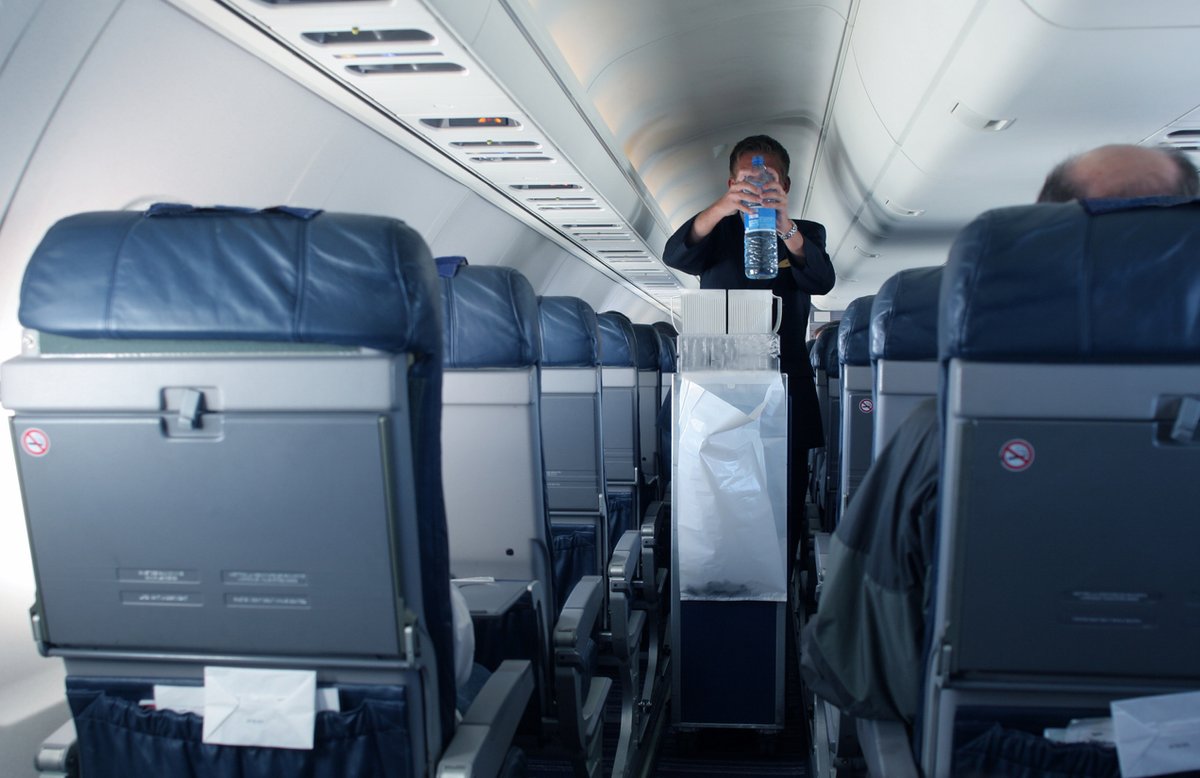 The FAA has proposed fines between $14.5K and $32K against three passengers for allegedly interfering with and, in two cases, assaulting flight attendants. We have zero tolerance for unruly behavior. Our fines can reach up to $35K. bit.ly/2S7RWC9 #FlySmart